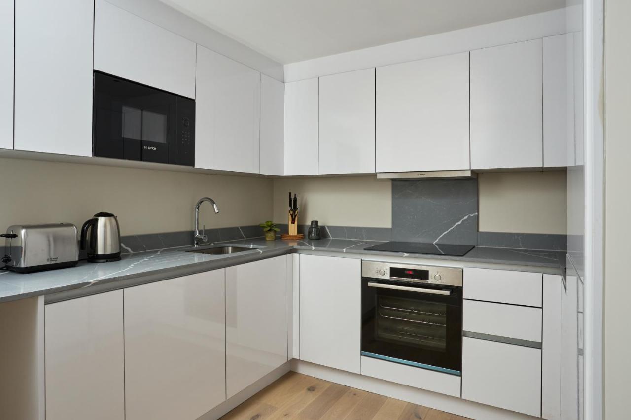 Chancery Lane By Viridian Apartments London Ngoại thất bức ảnh