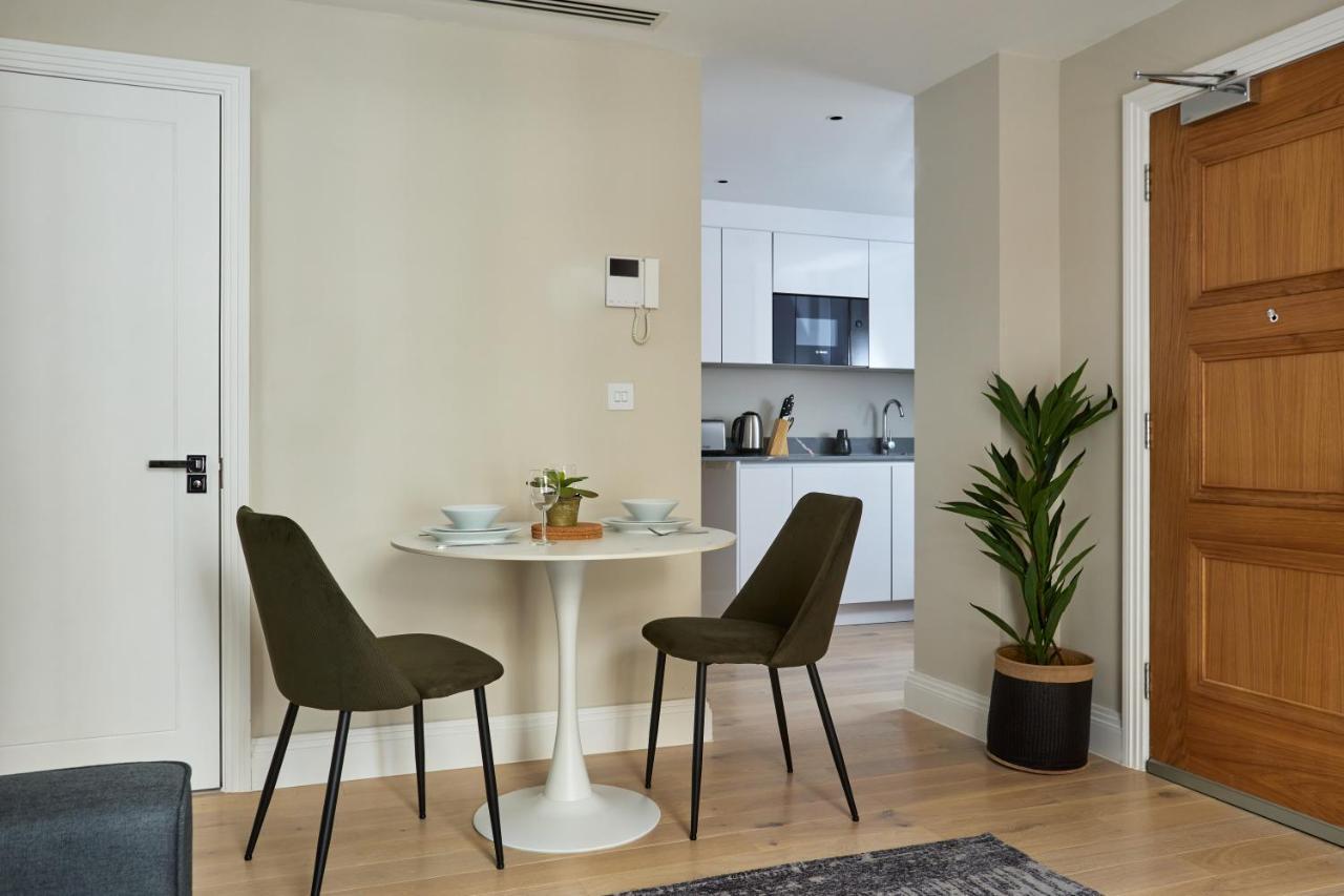 Chancery Lane By Viridian Apartments London Ngoại thất bức ảnh